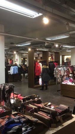 burberry outlet village london|Burberry factory shop London outlet.